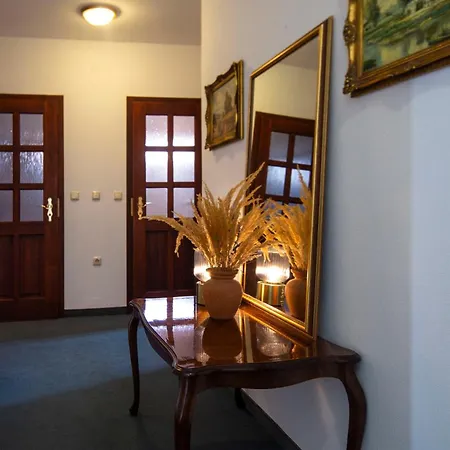 Herga Wine Estate - Nest Above Wine Cellar - Hiša za goste Ivanjkovci