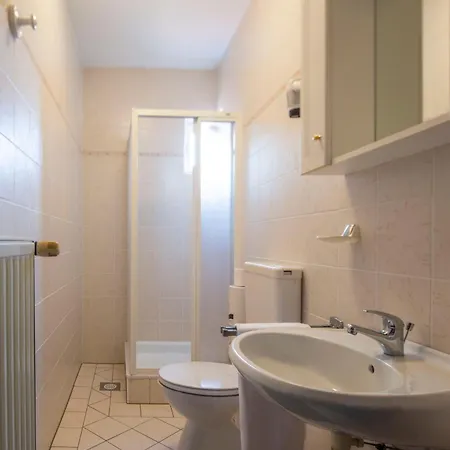 بيت ضيافة Herga Wine Estate - Nest Above Wine Cellar - *