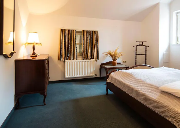 Herga Wine Estate - Nest Above Wine Cellar - בית הארחה