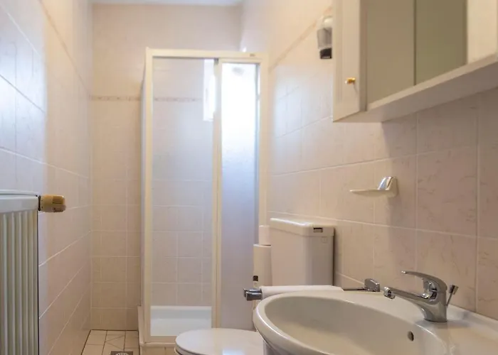 בית הארחה Herga Wine Estate - Nest Above Wine Cellar - *